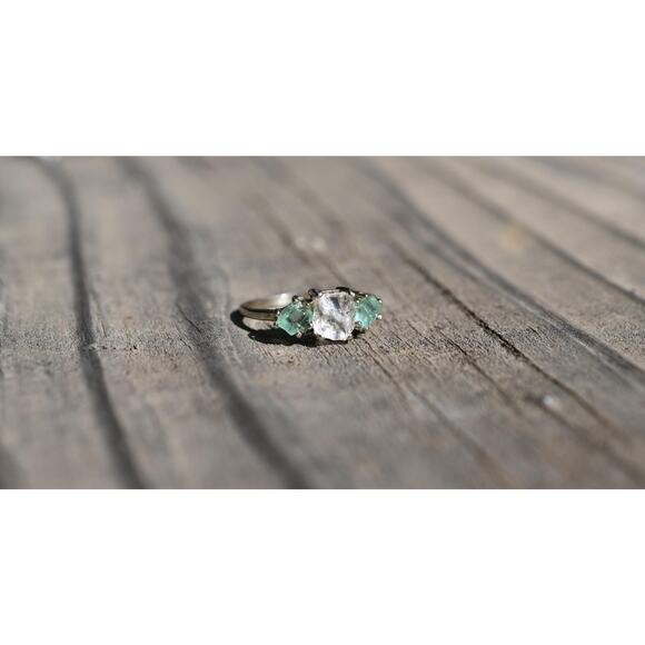 Emerald engagement ring 14k white gold size 7 - Picture 2 of 7